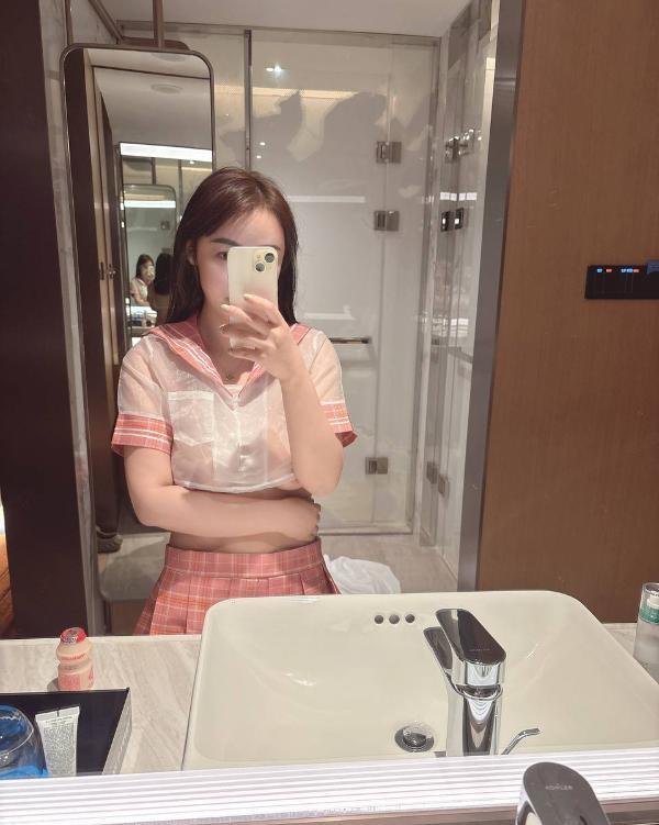 南山娇小胸大茶茶