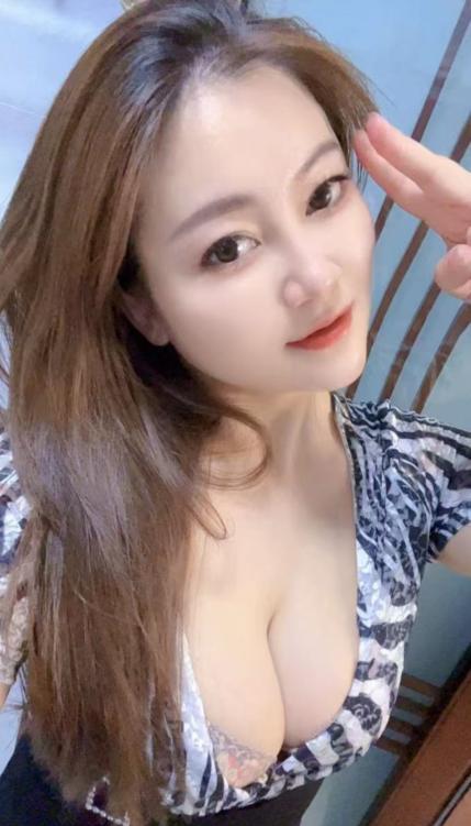 肤白妹子服务好