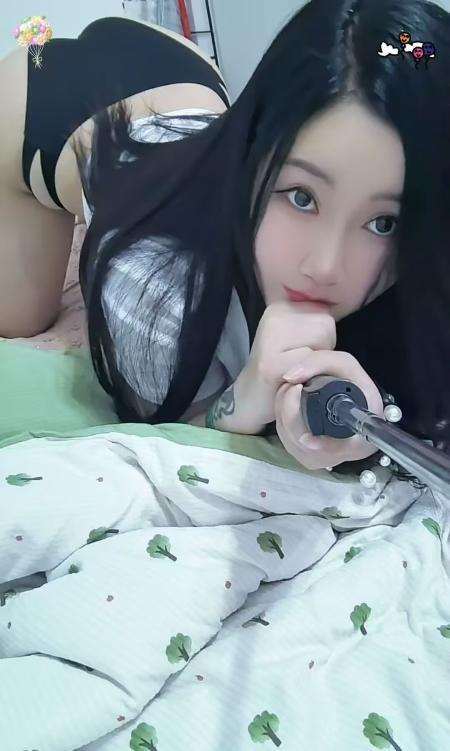 舌吻御姐