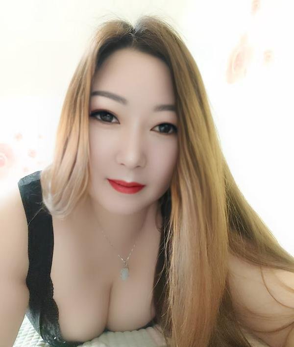 丰台肤白巨乳梦琪