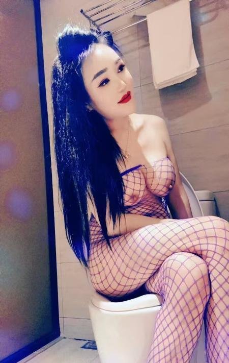 角色扮演大胸姐