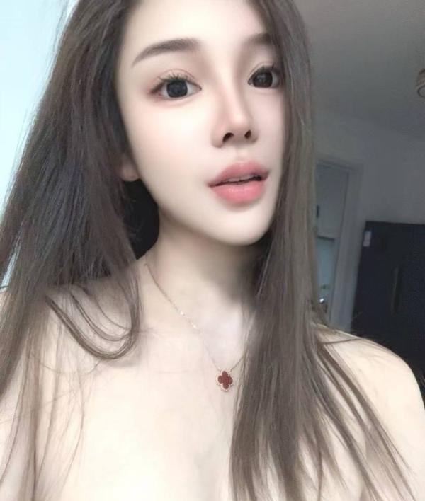 江阴妩媚颜值妹子