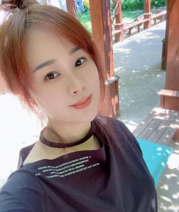 超级骚的少妇