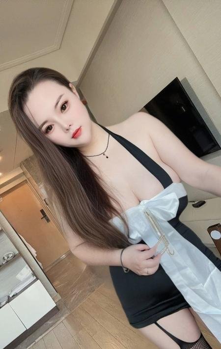 南坪巨乳F曼丽