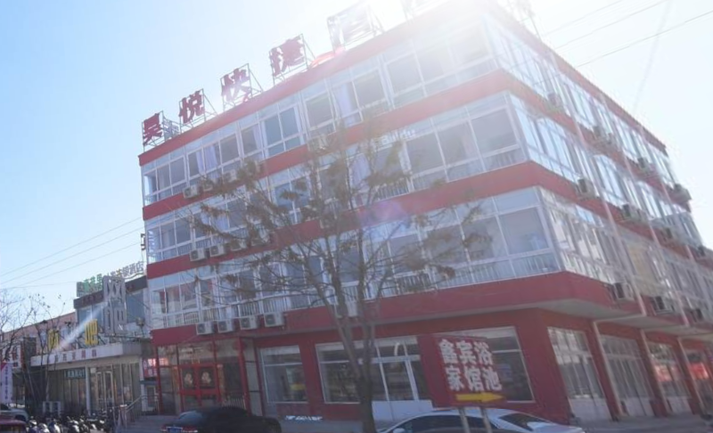 燕郊孤身走暗巷
