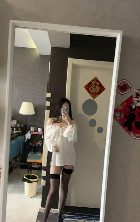 黑丝性感长腿御姐