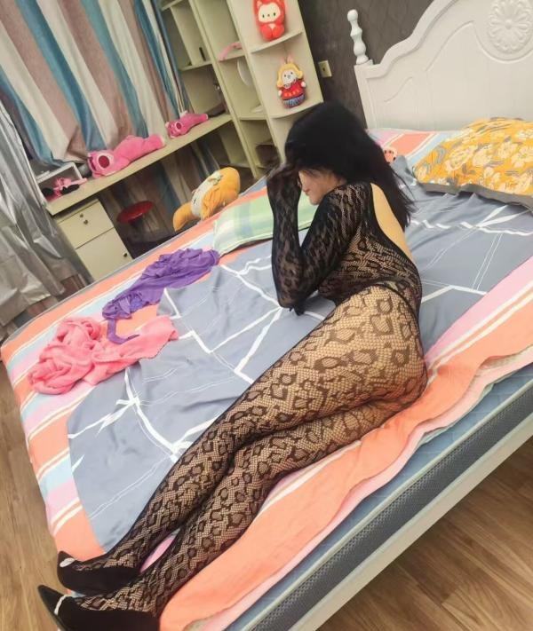 玩得开的吊钟奶