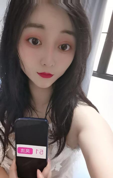 静安三通小姐姐