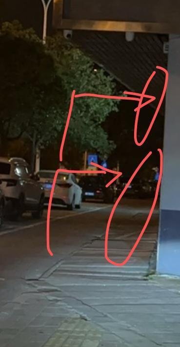 惠钱路附近卷帘门