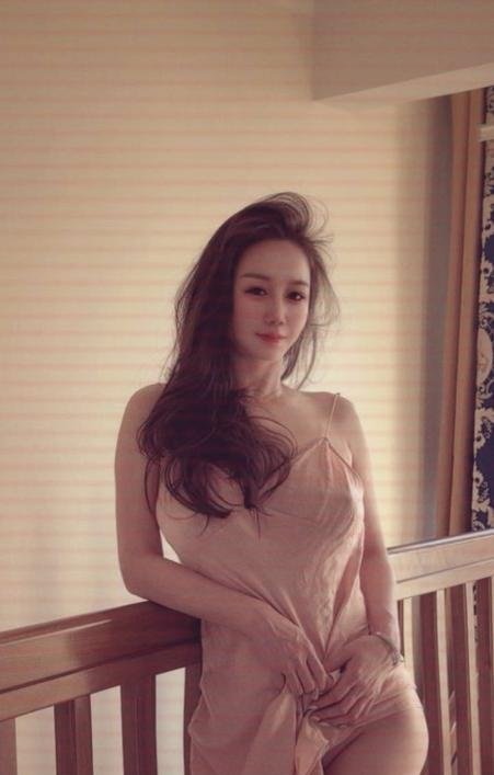混血大胸颜值老师