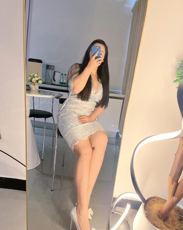 邻家姐姐小少妇